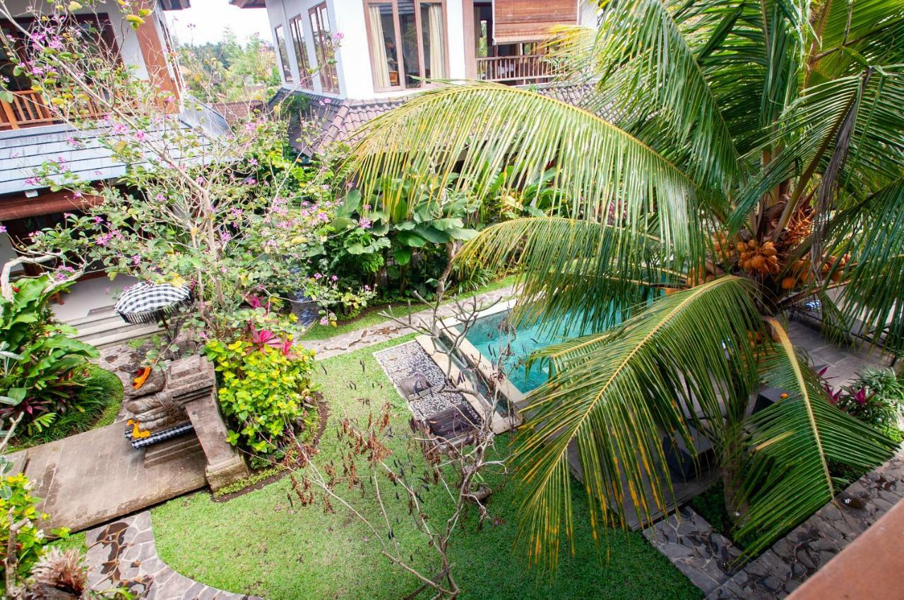 Flamboyant Villa Ubud Exterior photo